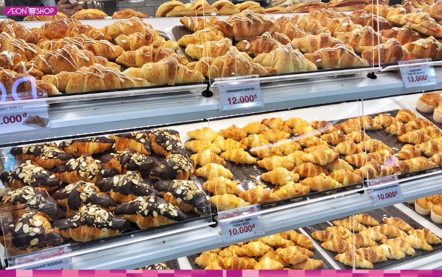 Các món bánh ngọt tại khu vực AEON Bakery