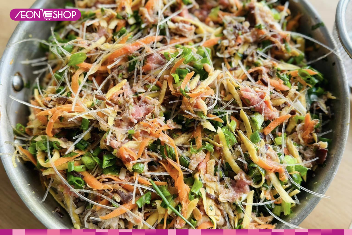 Chế biến nhân chả giò