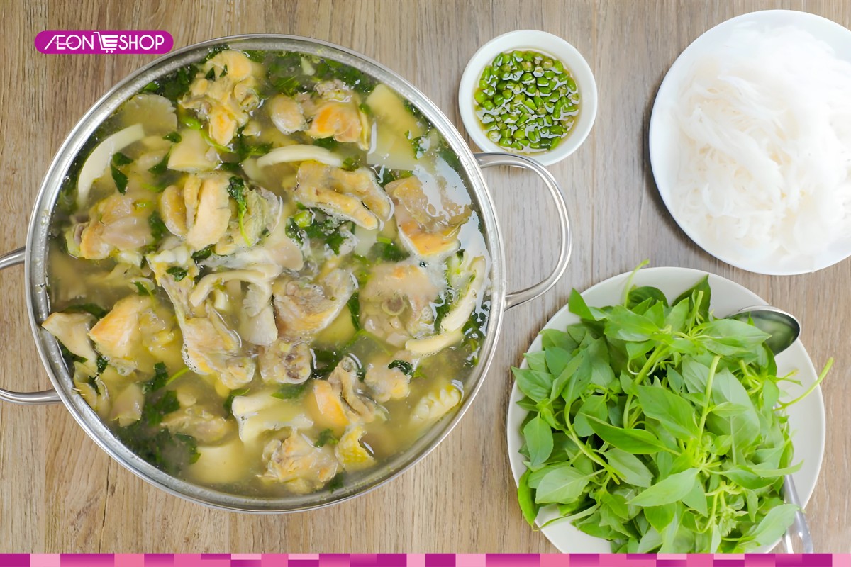 Lẩu gà nước dừa
