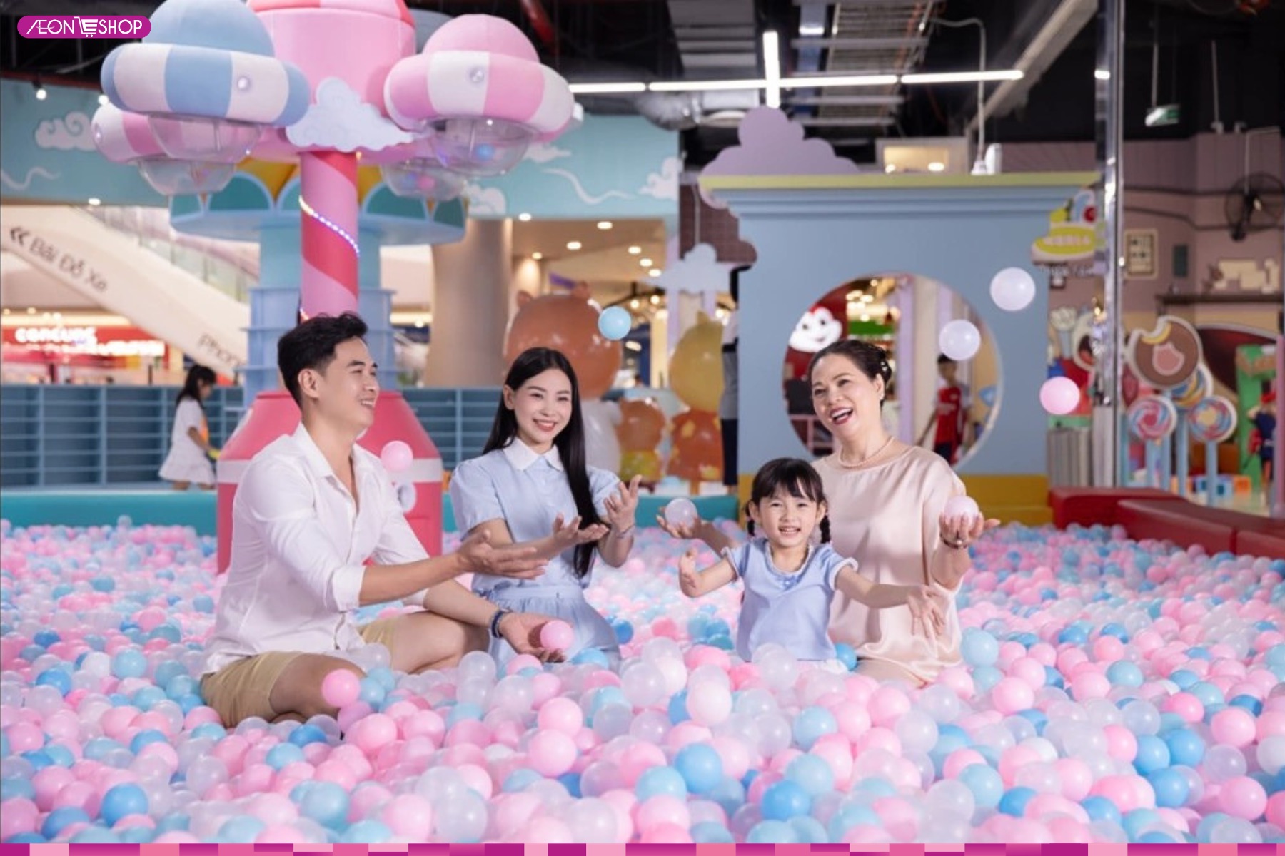 Khu vực vui chơi cho trẻ em được bố trí rộng rãi tại AEON MALL
